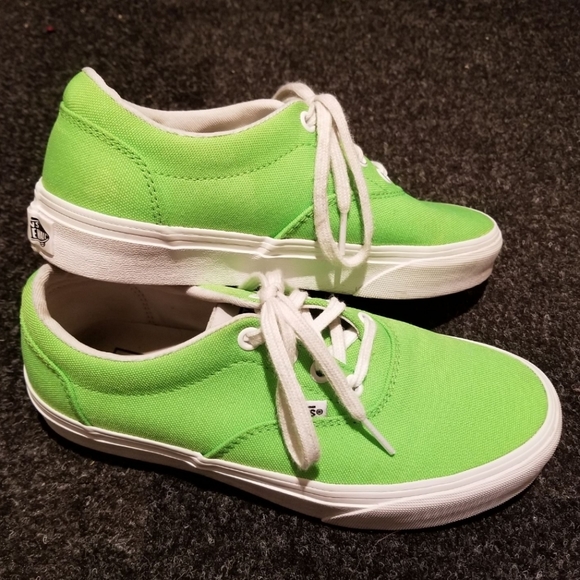 DONATED EUC Women's Neon Green Vans Authentic Sneakers - Size 5.5 - Picture 2 of 9